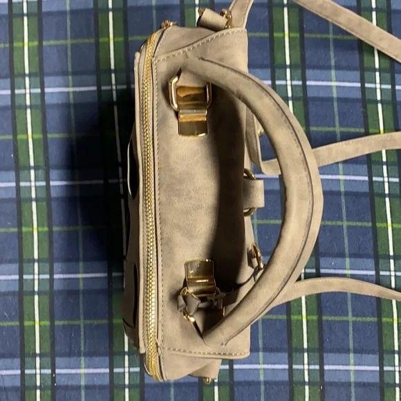 Super cute faux suede look purse. - Picture 3 of 13